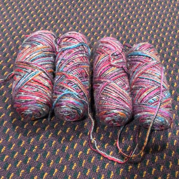 4. skeins 3. ply multi tone variegated yarn - Picture 1 of 13
